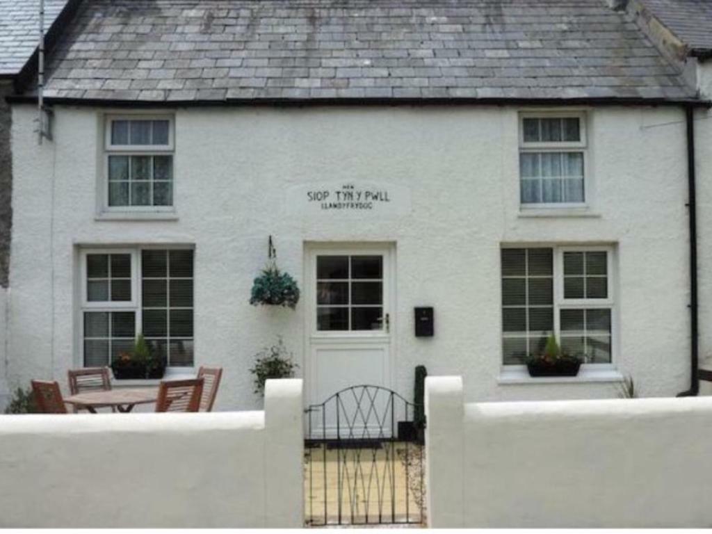 Llandyfrydog The Old Shopヴィラ エクステリア 写真