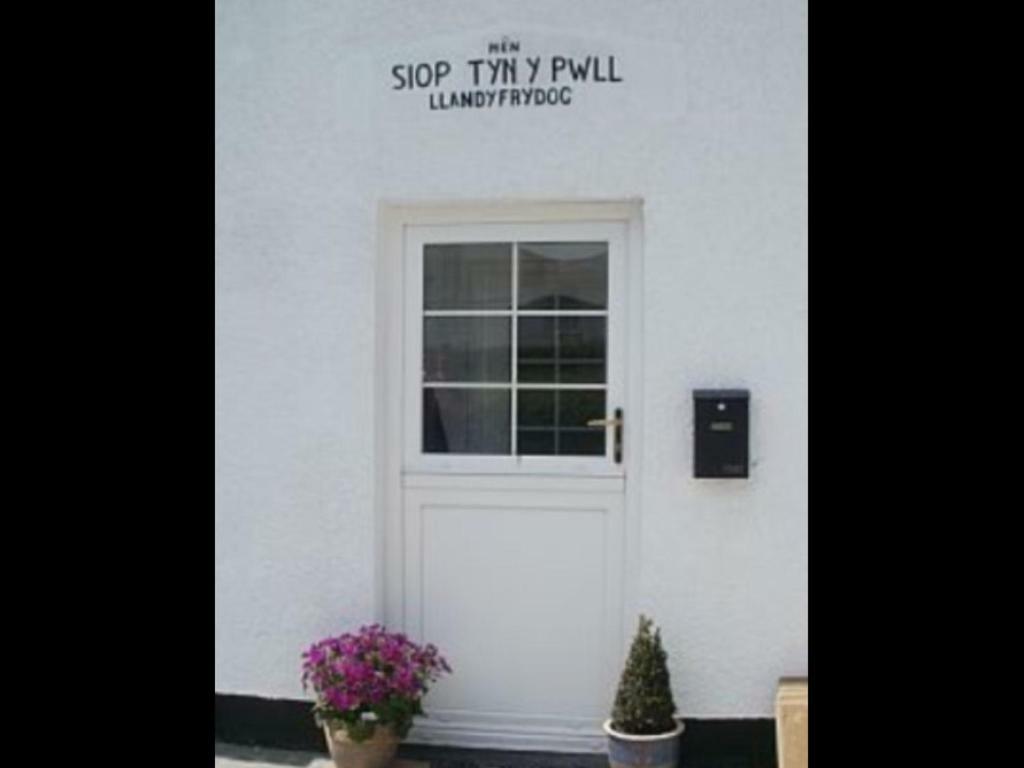 Llandyfrydog The Old Shopヴィラ エクステリア 写真
